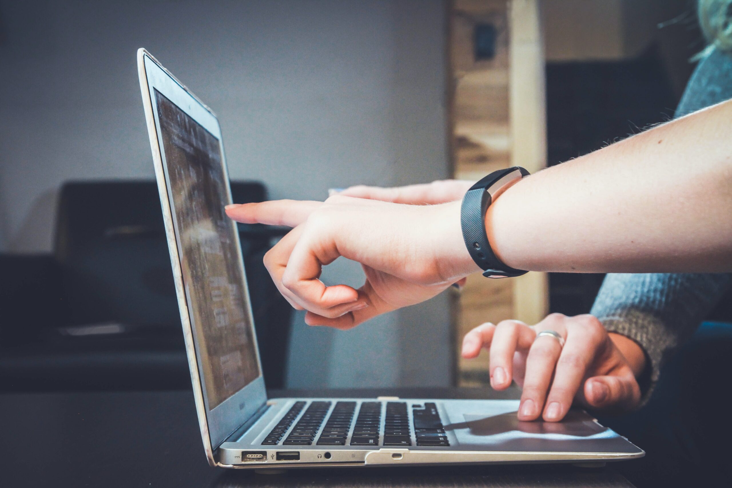 How does buying SMTP Services differ from using a free email provider like Gmail or Yahoo?
